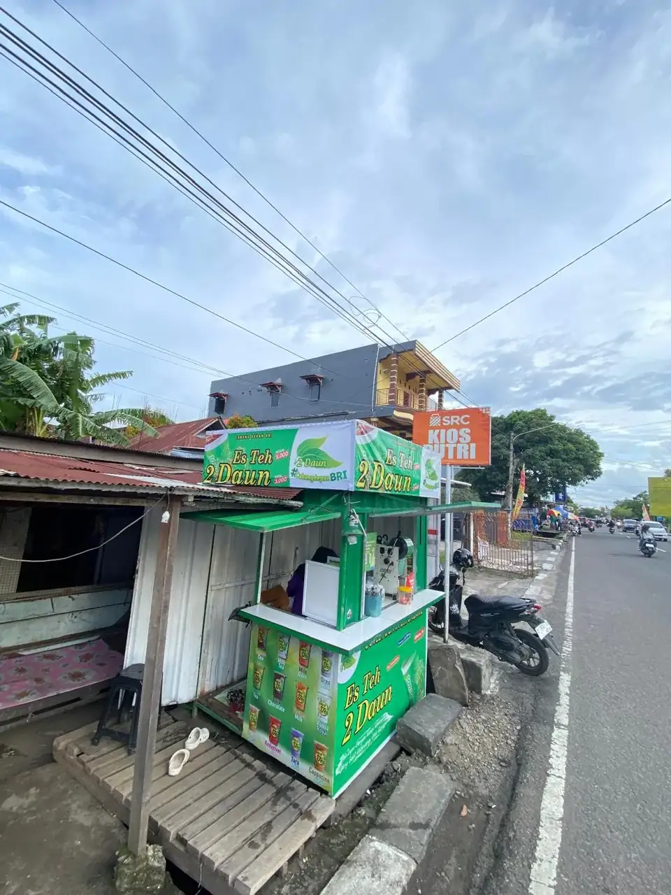 Outlet Es Teh 2 Daun Depan MHotel